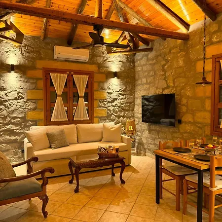 Tulipa Mani 1 - Cosy With Private Pool