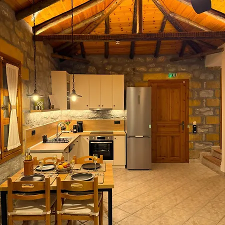 Tulipa Mani 1 - Cosy With Private Pool * Stoúpa